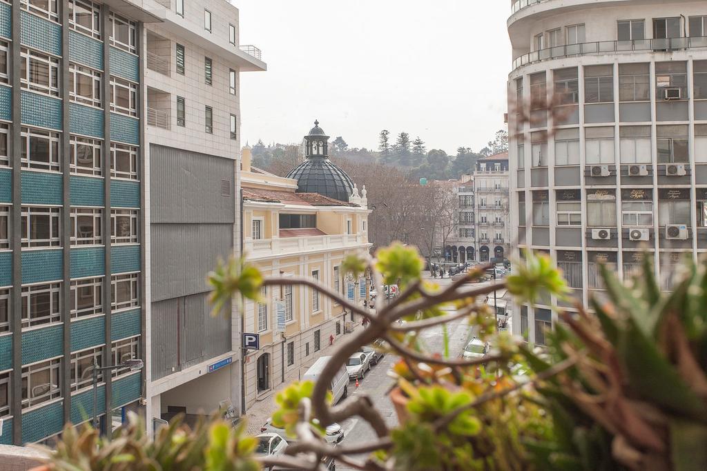 Central, Charming, Quiet, Garden And Parking Lisbon Bagian luar foto