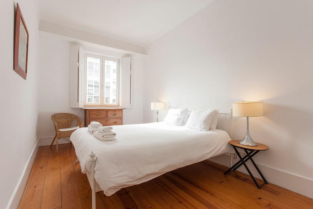 Central, Charming, Quiet, Garden And Parking Lisbon Bagian luar foto
